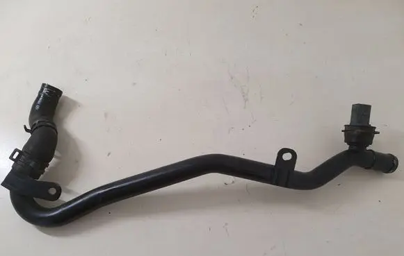 Skoda Superb B6 (3T) Engine coolant pipe/hose 5N0121065