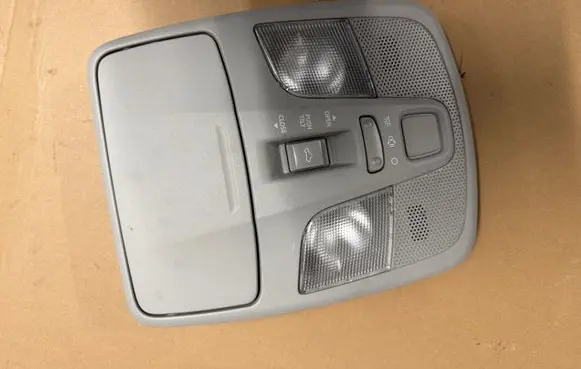 Suzuki SX4 S-Cross Rear seat light 