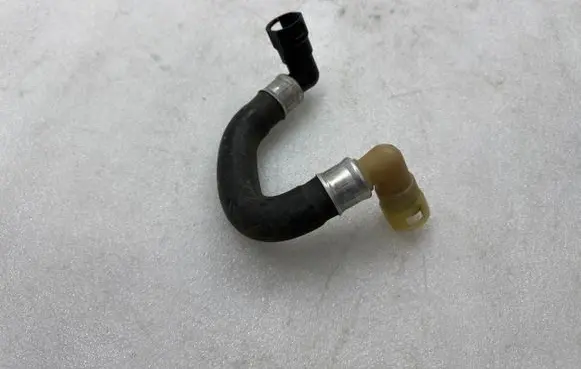 Ford Mustang VI Engine coolant pipe/hose FR3318K580 FR3318K580CP