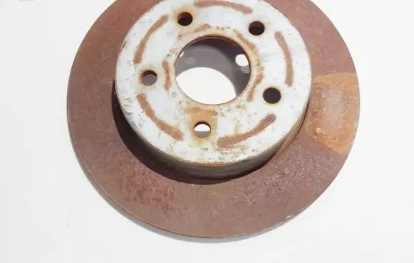 Ford Focus Rear brake disc neventiliuojamas