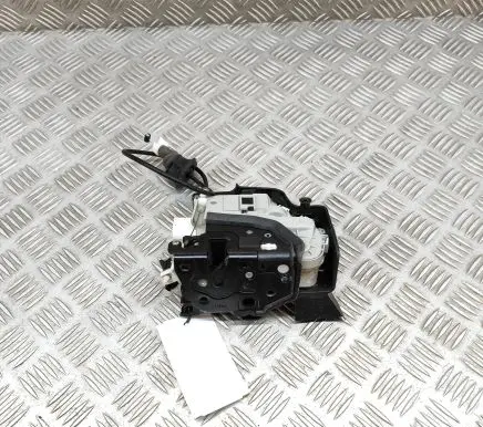 Audi Q5 SQ5 Front door lock 8X2837016B