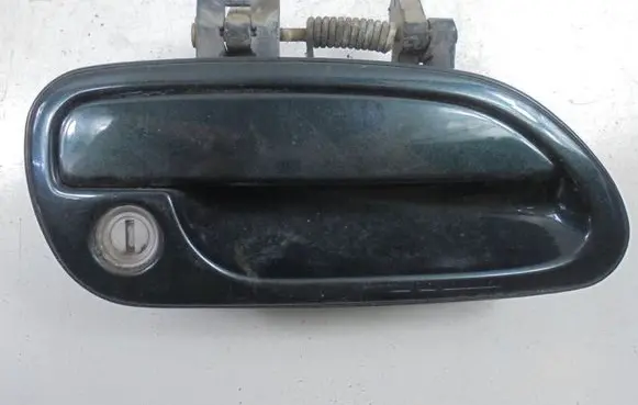 Subaru Legacy Front door exterior handle 