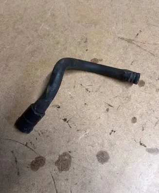 Opel Meriva B Engine coolant pipe/hose 565548547