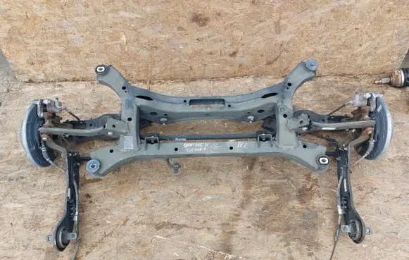 Hyundai Tucson TL Rear axle beam 55270-D3050