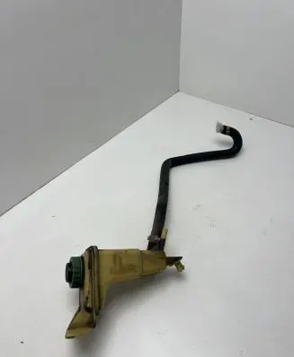 Audi A4 S4 B5 8D Power steering fluid tank/reservoir 8D0422373C