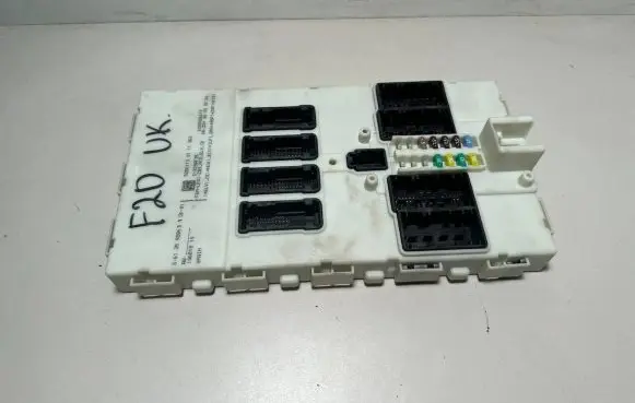 BMW 1 F20 F21 Fuse module 9286113 51929AF05