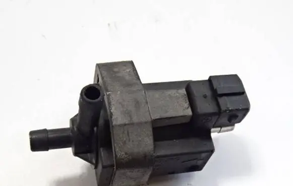 Vacuum valve