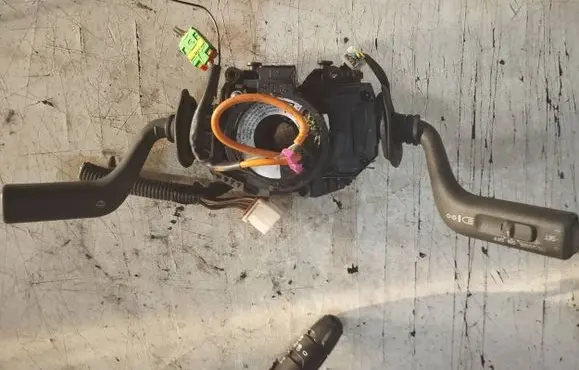 Volvo S40, V40 Wiper control stalk 30623471