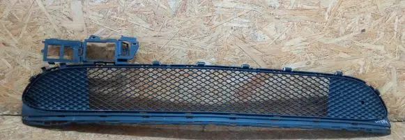 KIA Ceed Front bumper upper radiator grill 86560-A2900