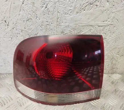 Volkswagen Touareg I Rear/tail lights 7L6945257
