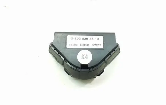 Mercedes-Benz CLK A208 C208 Sensor A2028208310