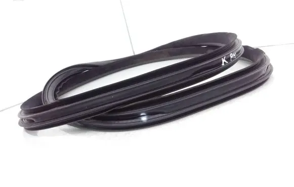 Volvo V70 Front door rubber seal S1XMA