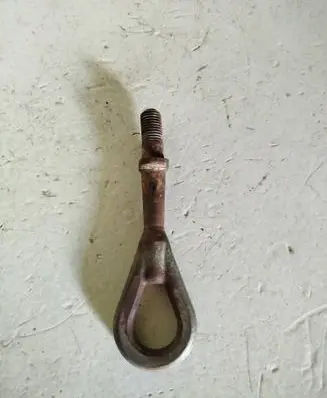 Chrysler Grand Voyager IV Towing hook eye 
