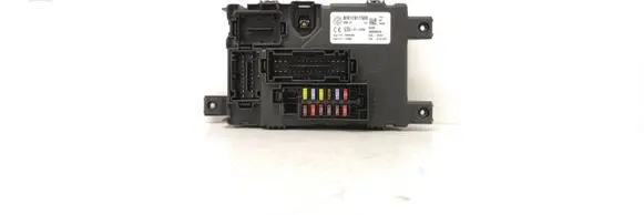 Fiat Punto (199) Fuse module 00517817580 28050016 02147268