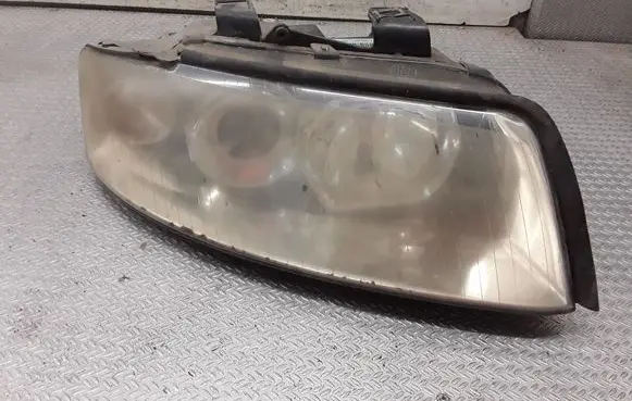 Audi A4 S4 B6 8E 8H Headlight/headlamp 8E0941030C