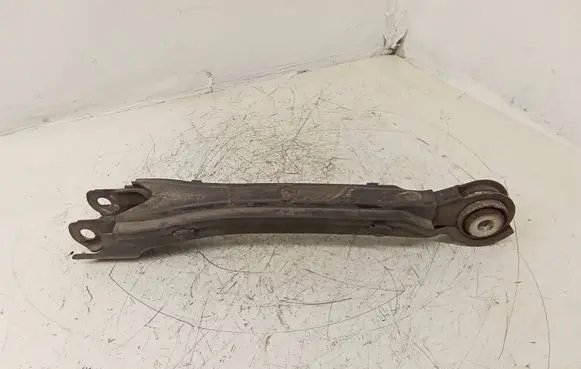 Mercedes-Benz C W205 Rear control arm A2043521205