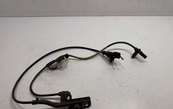 Toyota Auris E180 ABS brake wheel speed sensor 0265007805