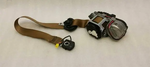 Mercedes-Benz S AMG W221 Front seatbelt A2218603485