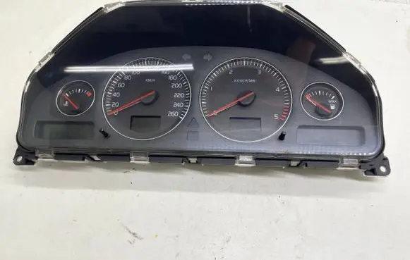 Volvo V70 Speedometer (instrument cluster) 30682277 8602885 69594220T