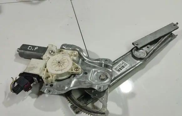 Toyota Corolla E120 E130 Sliding door window regulator with motor 