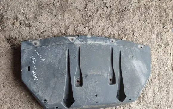 Renault Laguna III Rear bumper underbody cover/under tray 748A00003R
