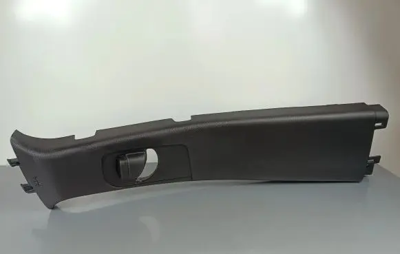 Jeep Grand Cherokee (B) pillar trim (top)