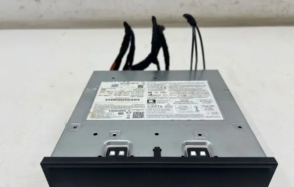 Cupra Leon Radio/CD/DVD/GPS head unit 5FA035862R