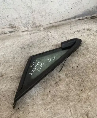 Volkswagen Golf VII Front triangle window/glass 