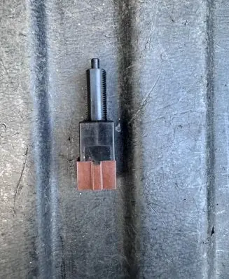 Infiniti FX Brake pedal sensor switch NILES 1X06M