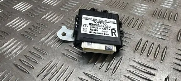 Toyota RAV 4 (XA40) Light module LCM 8996042360 35600722BK