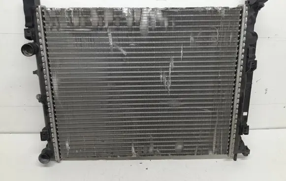 Renault Kangoo II Coolant radiator 8200455801 K7439009