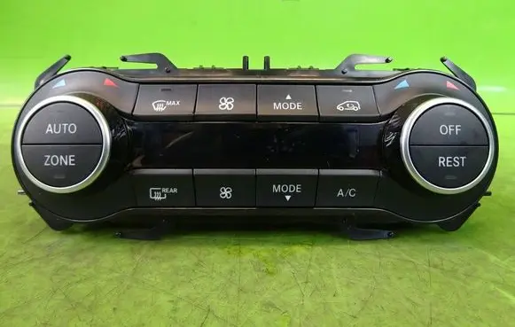 Infiniti Q30 Climate control/heater control trim A0919008101