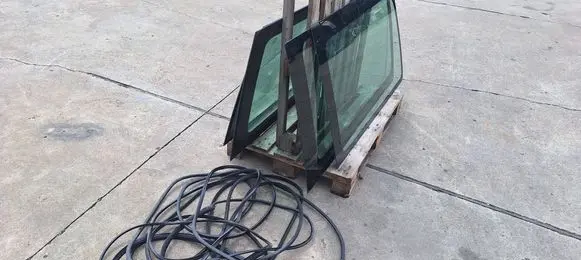 Mercedes-Benz Sprinter W906 Rear windscreen/windshield window DOT618AS2M50 E000262 43R001167
