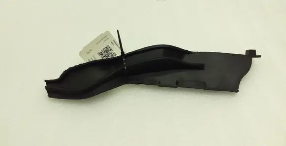 Nissan Qashqai Windshield trim 668624EA1A