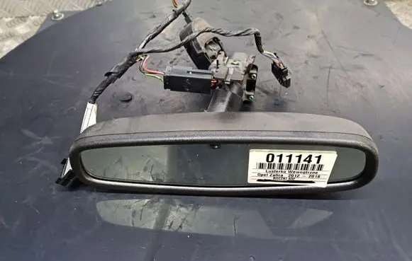 Opel Zafira C Rear view mirror (interior)