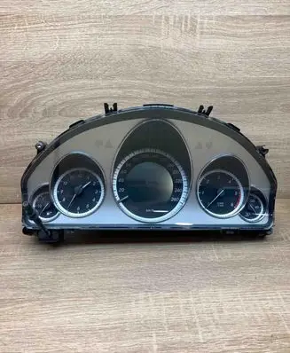 Mercedes-Benz E W212 Speedometer (instrument cluster) A2129003010 A2C53257171