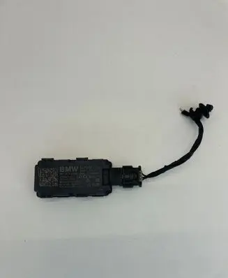 BMW 7 G70 Antenna control unit 5A707E1 A3C10274506