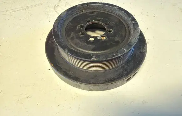 BMW X5 F15 Crankshaft pulley 