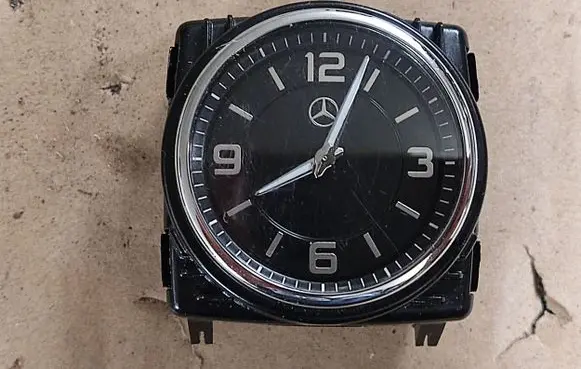 Mercedes-Benz S W222 Clock A2138272000 16329081401 VPGXDF15A030BB