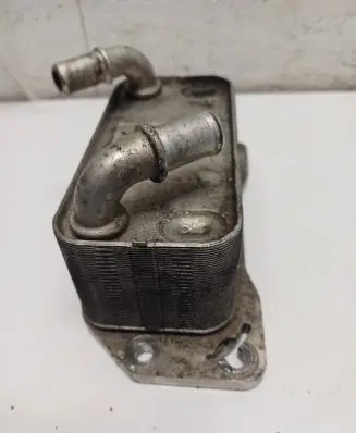 Volvo V40 Cross country Engine oil radiator 31293761