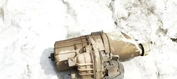 Opel Zafira B Power steering pump 13192897