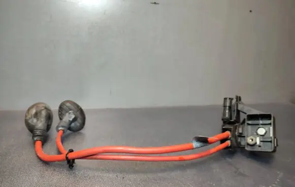 BMW X3 E83 Positive cable (battery) 6910543