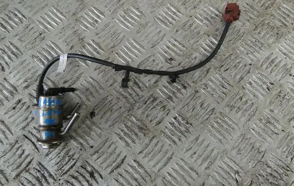 Skoda Superb B8 (3V) AdBlue injector 04L131113P