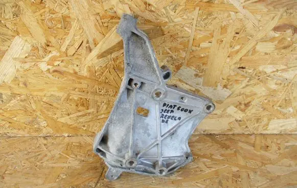 Jeep Renegade Engine mounting bracket 55254254