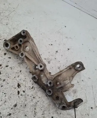 Volkswagen Touran I Front lower control arm/wishbone
