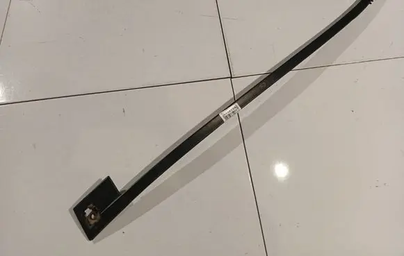 Honda CR-V Front door glass trim molding 73152SMA