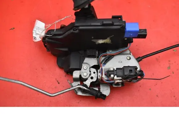 Audi A8 S8 D3 4E Front door lock