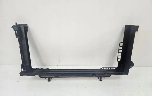 Jaguar I-Pace Radiator mount bracket HM072002