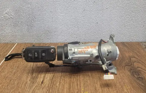Volkswagen Golf SportWagen Ignition lock 1K0905851