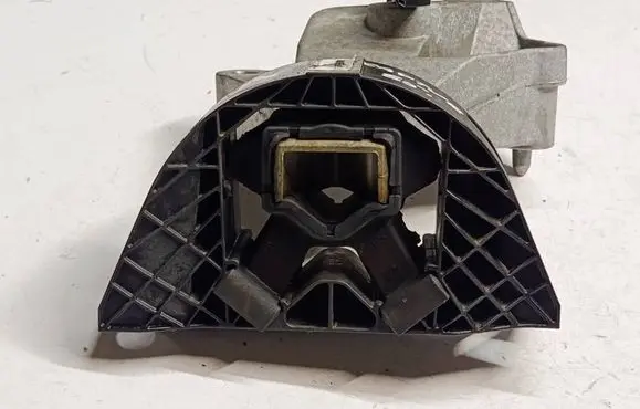 Renault Captur Engine mount bracket 112844547RS5 112844547R